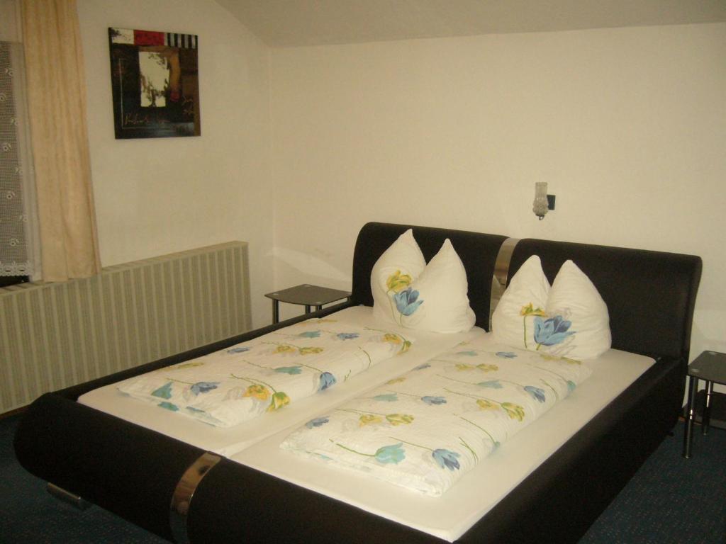 Hoefener Wirtshaus Monschau Room photo